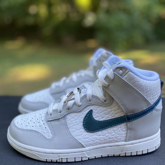 Nike Shoes - Nike Dunk High FLS Sneakers DR7855-100 White Gray Ring Bling Women Size 7 No Lid